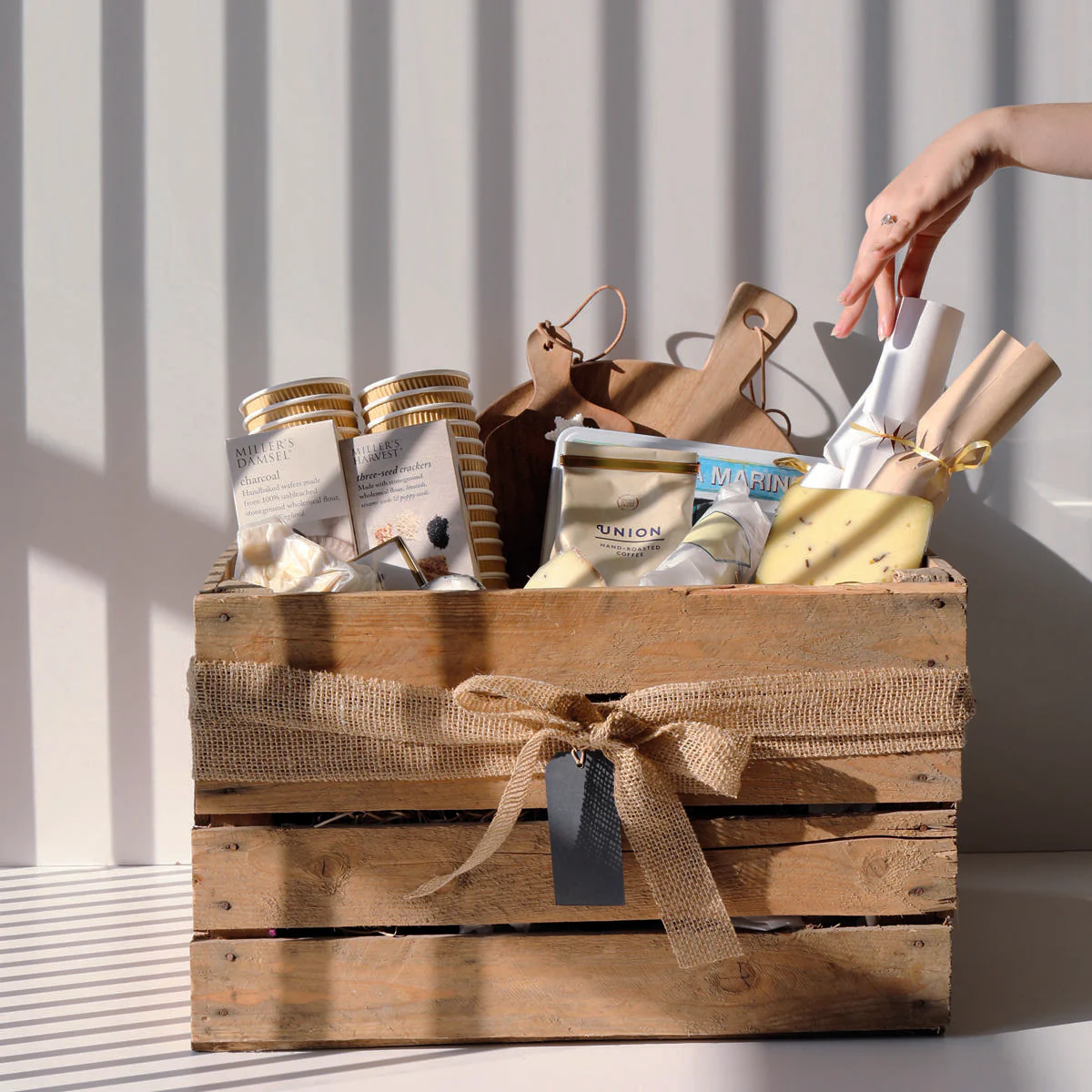 Jute ribbon 10m roll - Image 4