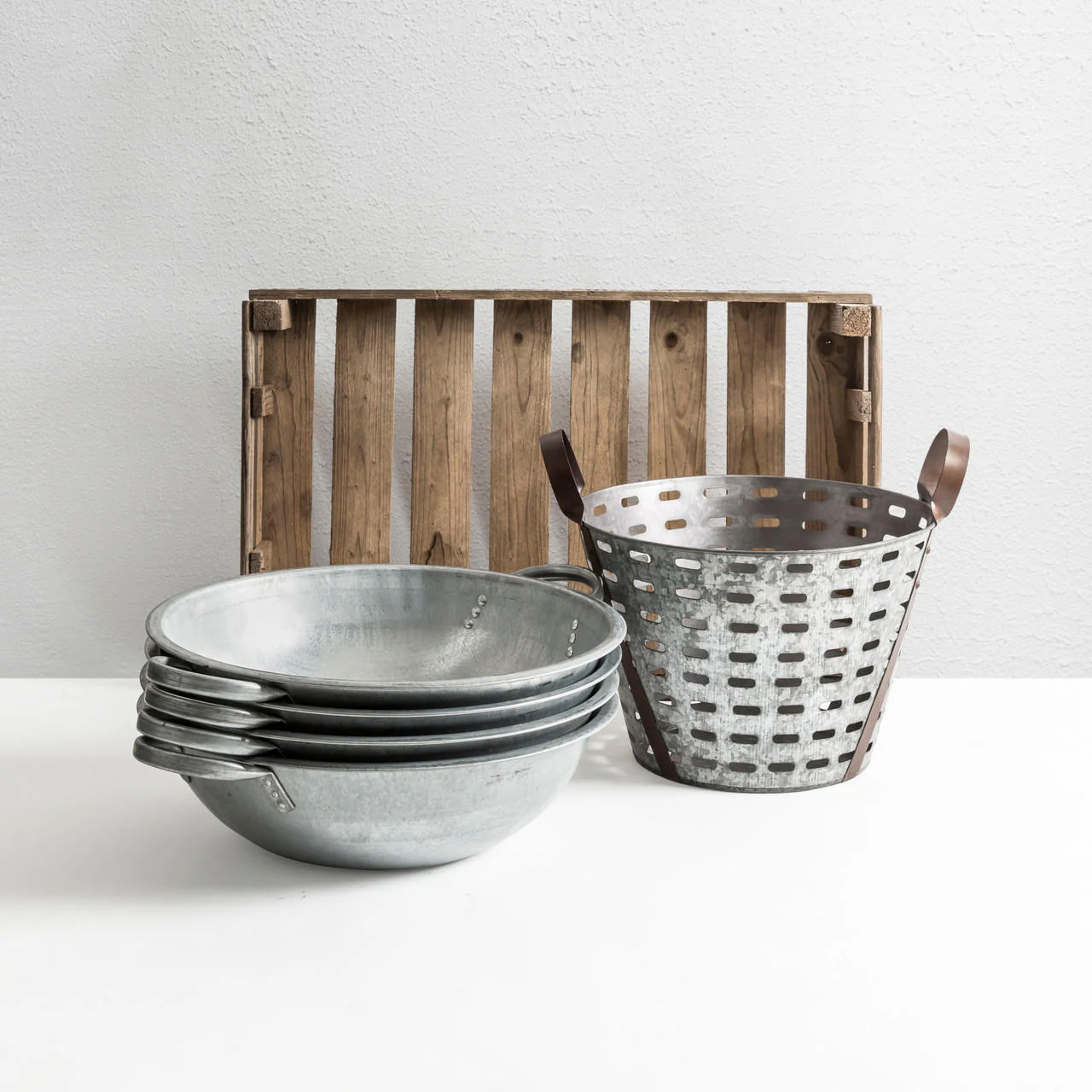 Large modern galvanised grape basket - Image 2
